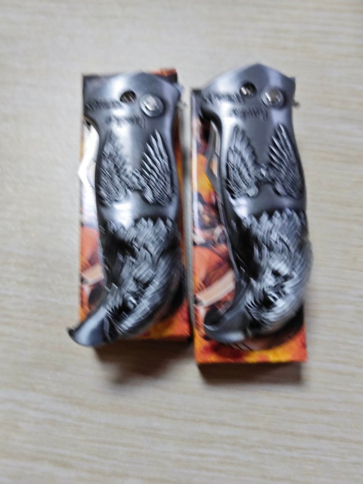 Kartal Başlı Gri Aksiyon Figürü ve 3 el feneri - Görsel 2