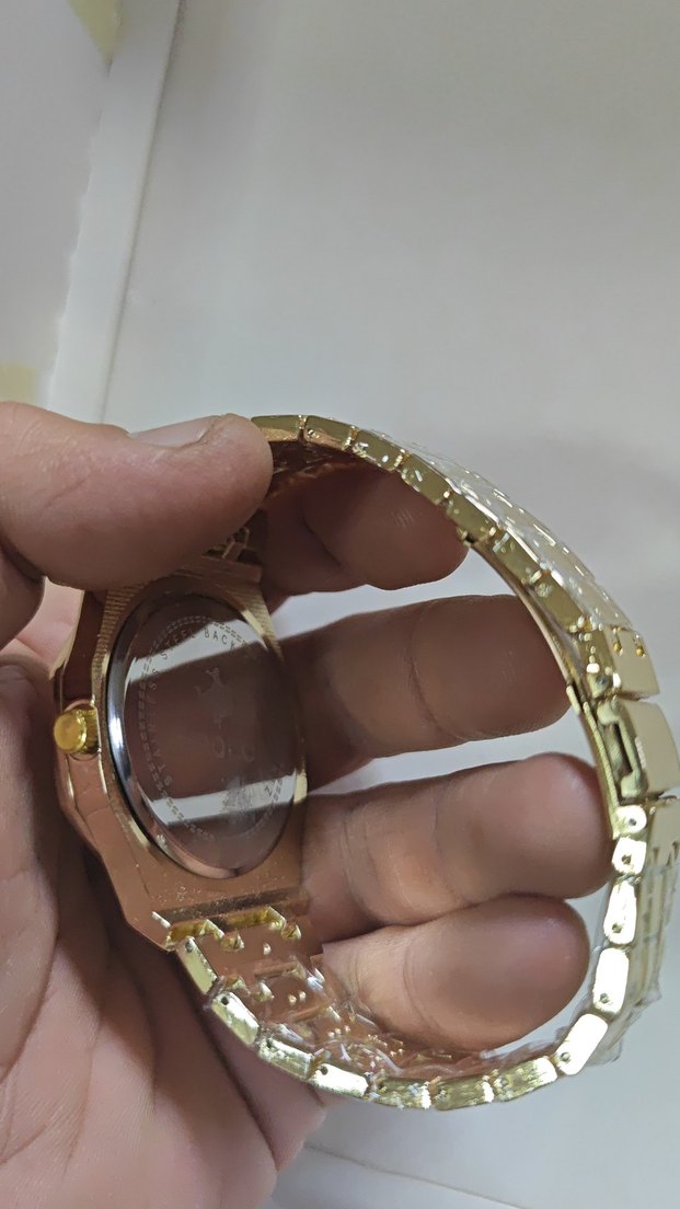 Altın Renkli Kadın Kol Saati - Görsel 3