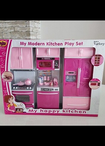 İki oyuncak mutfak ve tost set