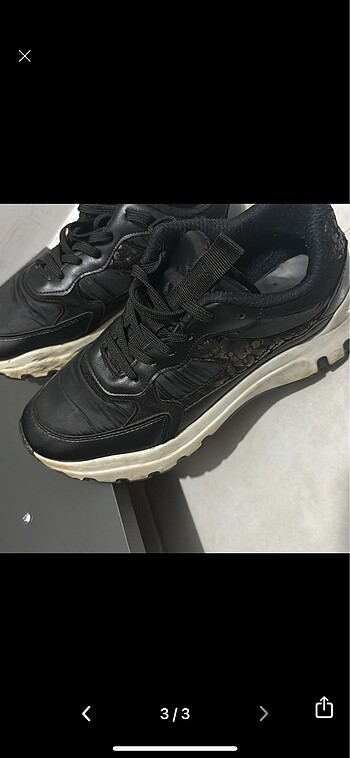 Nine west