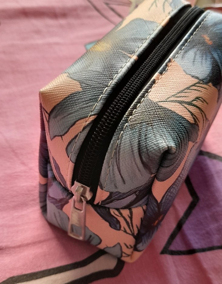 Çiçek Desenli Makyaj Çantası - Görsel 3