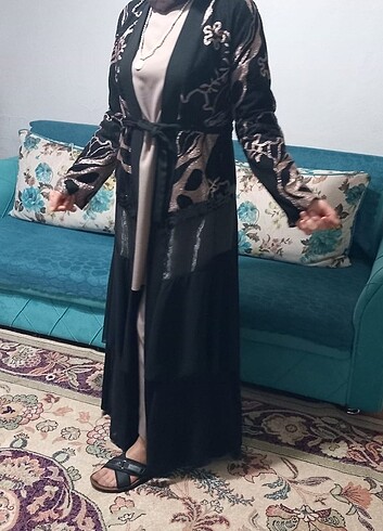 Armine Etrucci marka Harika pullu abaya tesettür 