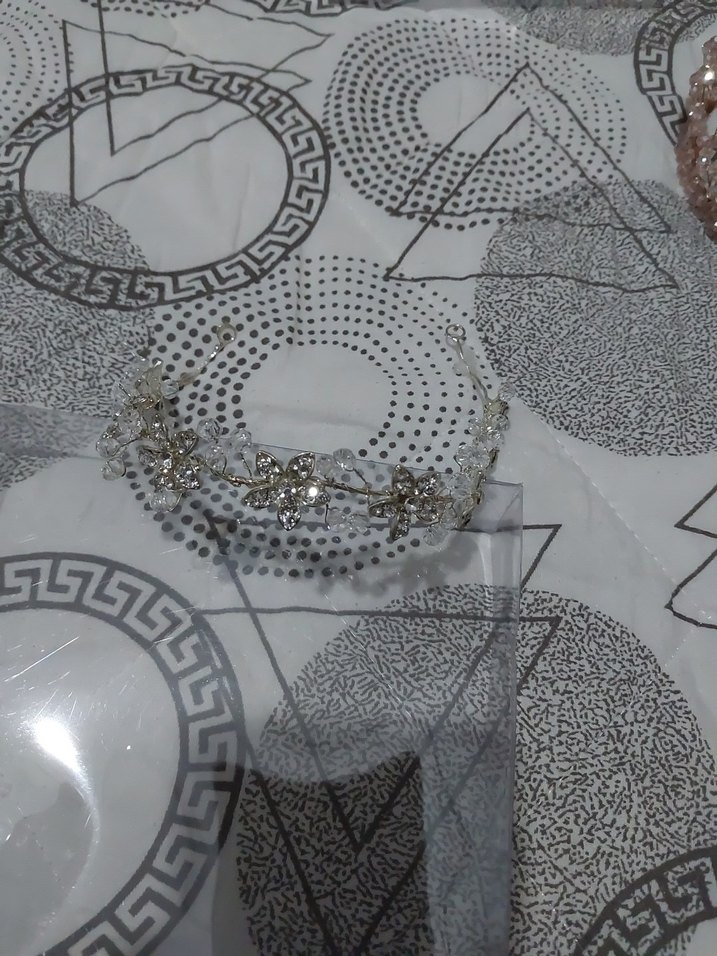 Gelin Taçi Desenli Zincir Detaylı Kadın - Görsel 2