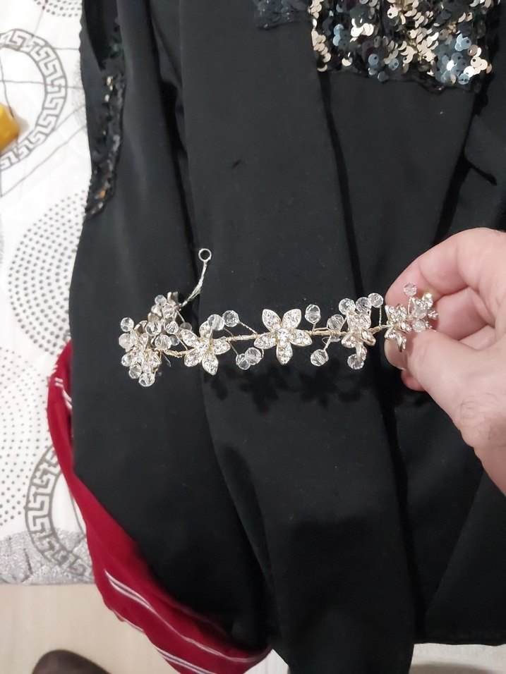 Gelin Taçi Desenli Zincir Detaylı Kadın - Görsel 3