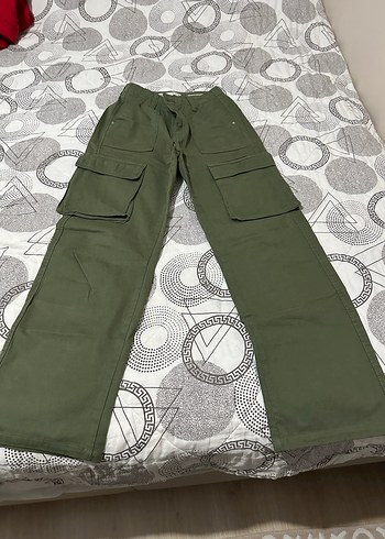 Bershka Haki Kargo Pantolon Rahat Ve Sik