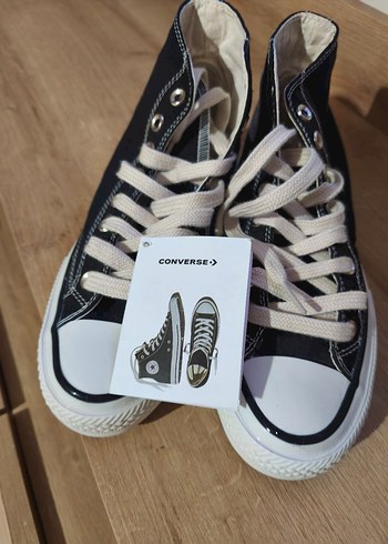 Converse Beyaz Siyah Yüksek Spor Ayakkabı