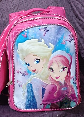 Okul çantası 
