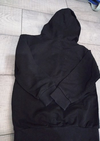 7 Yaş Beden Erkek Çocuk Siyah Baskılı Kapüşonlu Sweatshirt