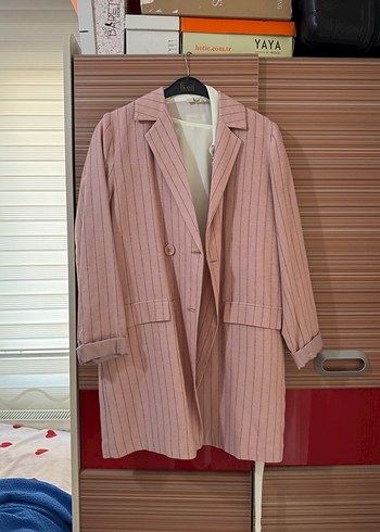 Pembe Çizgili Uzun Kadın Blazer Ceket