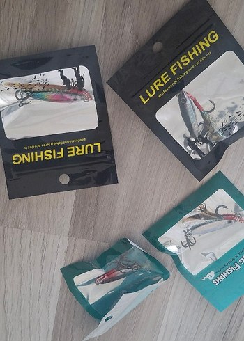 Çok Renkli Plastik Balıkçılık Yemleri