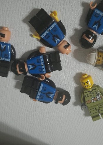 Lego Mavi ve Karanlık Figür Seti - Görsel 2