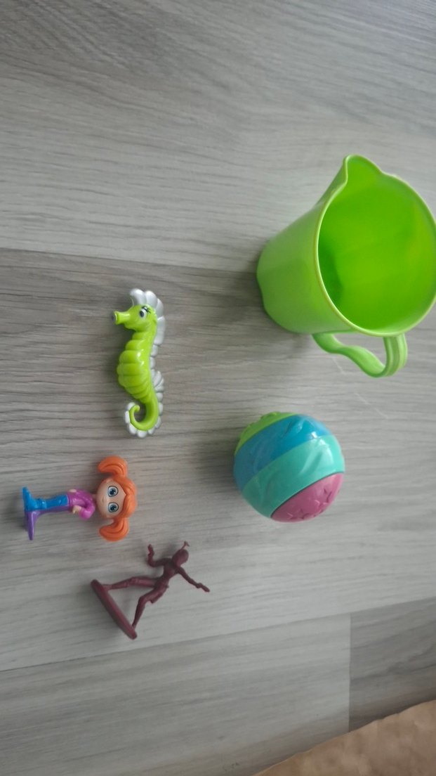 Renkli Çeşitli Oyuncak Seti - Görsel 2