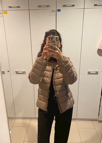Bej Kadın Puff Mont Yüksek Yakalı