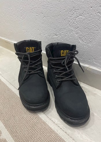 Cat Siyah Bagcikli İs Botu