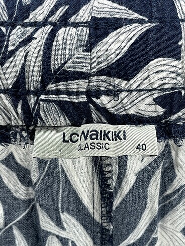 40 Beden lacivert Renk LC Waikiki Bermuda / Kapri %70 İndirimli.