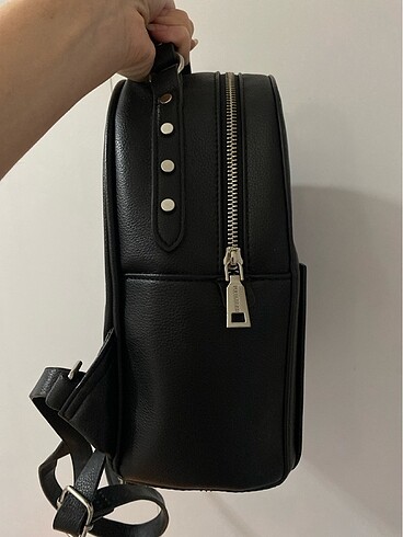 Pull and Bear Sirt cantasi