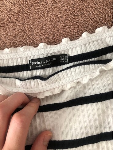 s Beden BERSHKA Omzu Açık Bluz