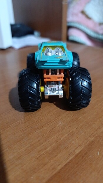  Beden Hotwheels monstertruck