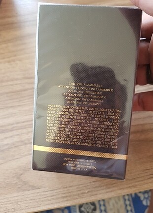 Yeni sıfır ambalajlı parfüm 