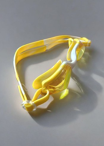 Sarı Renk Çocuk Yüzücü Gözlüğü - Görsel 2