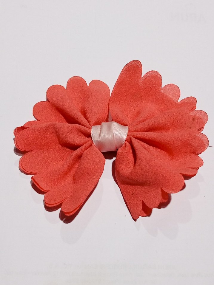 Fiyonk Detaylı Kadın Toka - Görsel 2