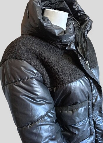 xl Beden siyah Renk Kapüşonlu Yakası Peluş Şişme Mont
