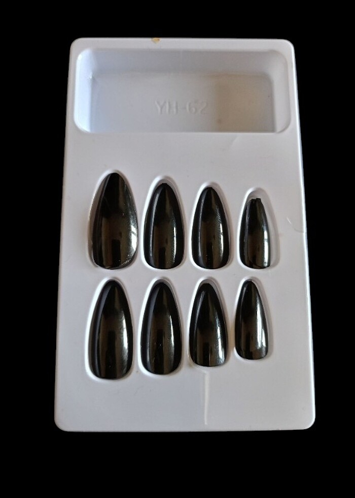 12'li Siyah Kadın Takma Tırnak - Görsel 2