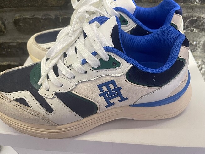 36 Beden Tommy hilfiger spor ayakkabı