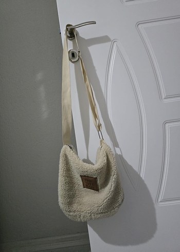 Bej Peluş Kadın Omuz Çantası - Görsel 2