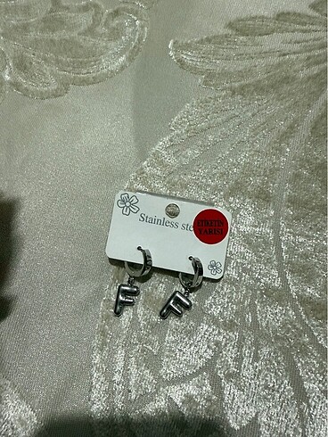 F harfli küpe - Görsel 3