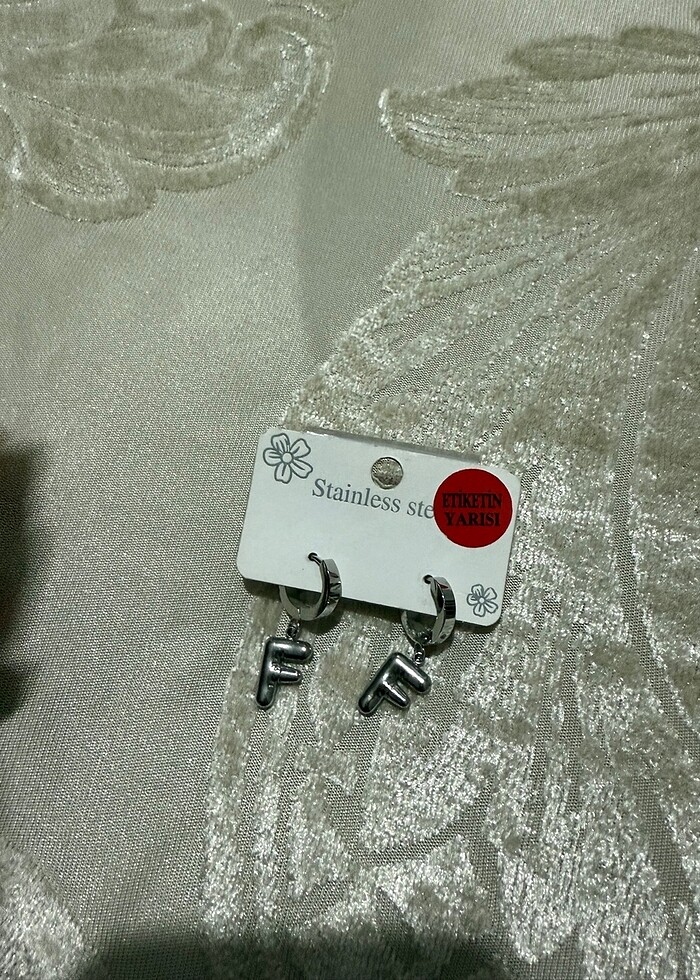 F harfli küpe - Görsel 3