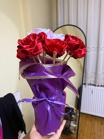 Kurdeleden gül yapımı - Görsel 18