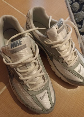 40 Beden Beyaz Nike Kadın Spor Ayakkabı