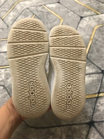 26 Beden Adidas 26,5 kız çocuk ayakkabısı