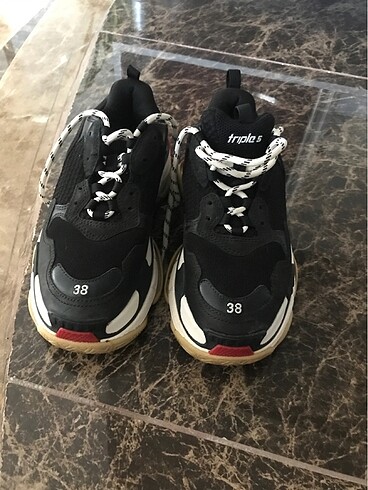Balenciaga spor ayakkabı