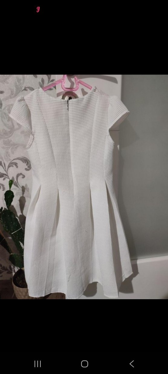 Kız Çocuk Piliseli Beyaz Elbise - Görsel 2