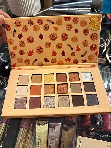 Diğer Beaulis Spice Elegance Koleksiyon Far Paleti