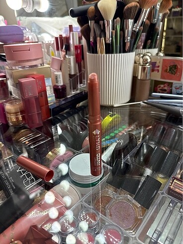 Beden LYKD Gleam LipFluid Dudak Parlatıcısı