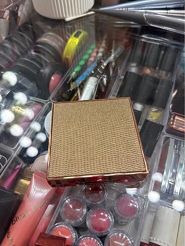 Revolution Pro Bronzer