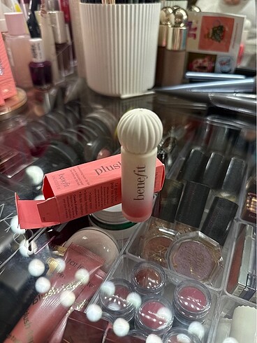 Beden Benefit tint mat grup