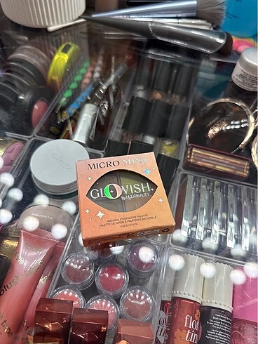 Huda Beauty 4?lü palet