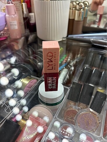 Lykd cran balm lip balm