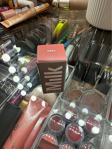Milk makeup werk allik