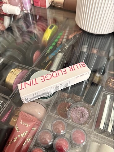 Romand blur fudge tint