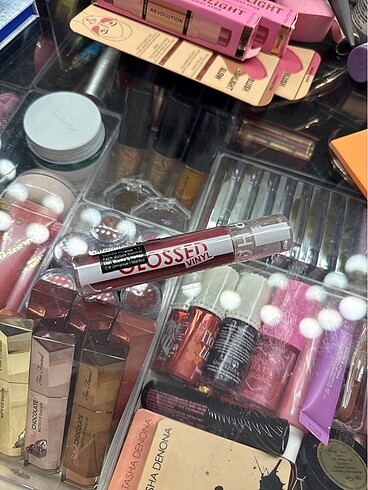 Sephora glossed vinyl