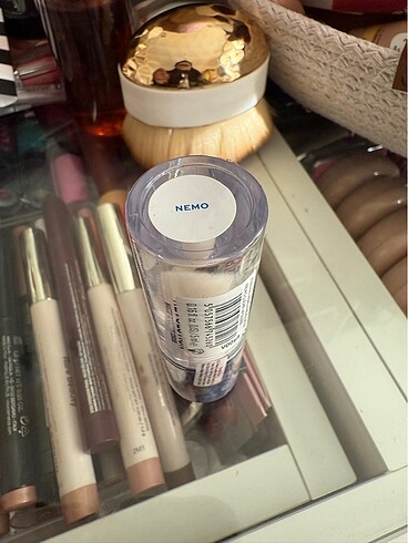 Beden Revolution gloss