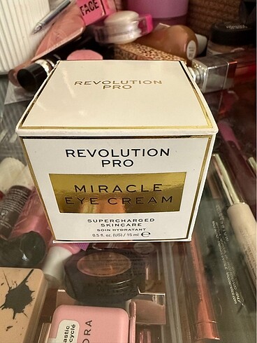 Revolution pro miracle eye cream
