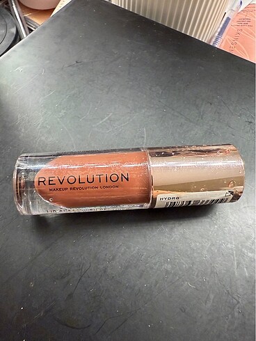 Revolution lip gloss