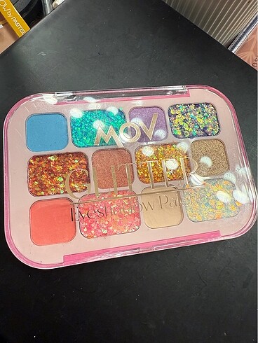 Mov 12?li glitter paleti
