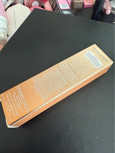 Revolution Revolution likit bronzer